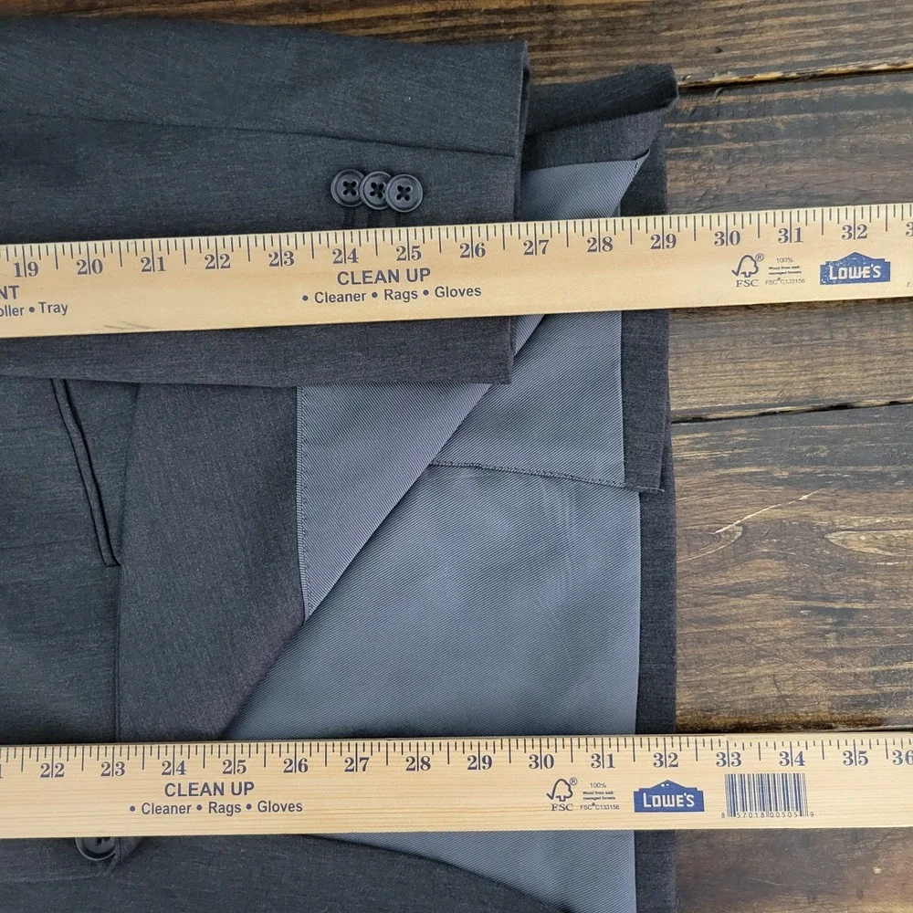 Banana Republic Men's Sport Coat Blazer Two Button‎ Charcoal Lanicifio Wool 42L
